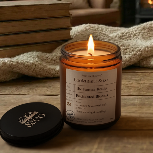 The Fantasy Reader candle | Bookmark & Co
