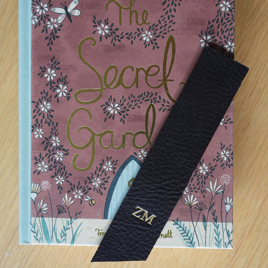 Bookmark & Co narrow dark brown leather bookmark