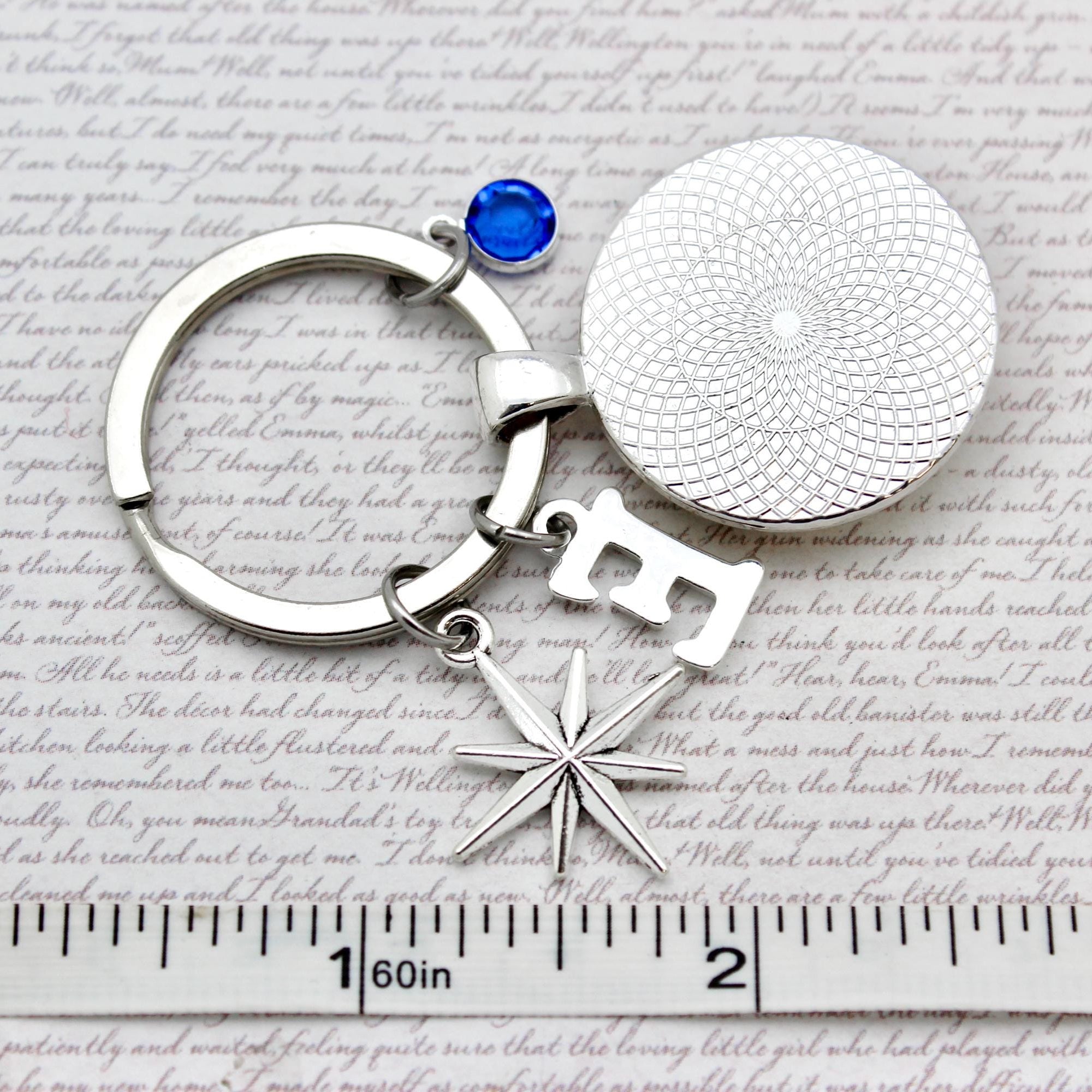 ACOTAR keychain with star and 