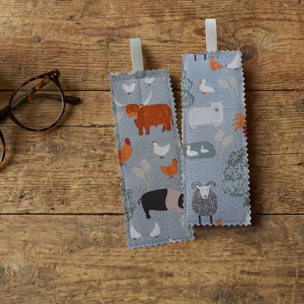 Blue farm fabric bookmark | Bookmark & Co