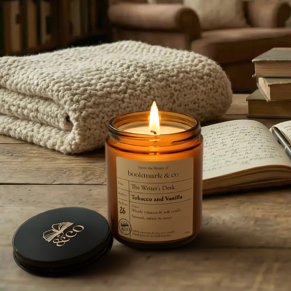 The Writer's Desk candle | Bookmark & Co